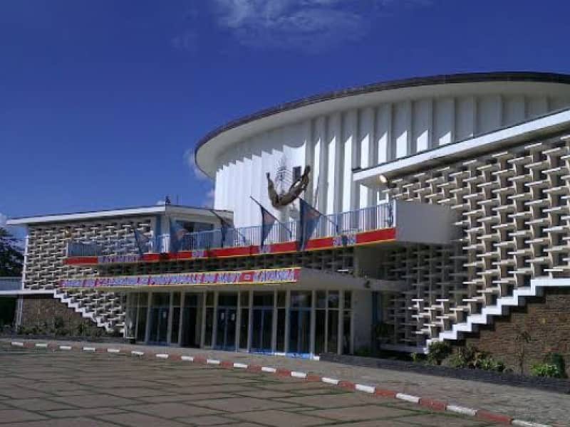 Bâtiment du 30 juin