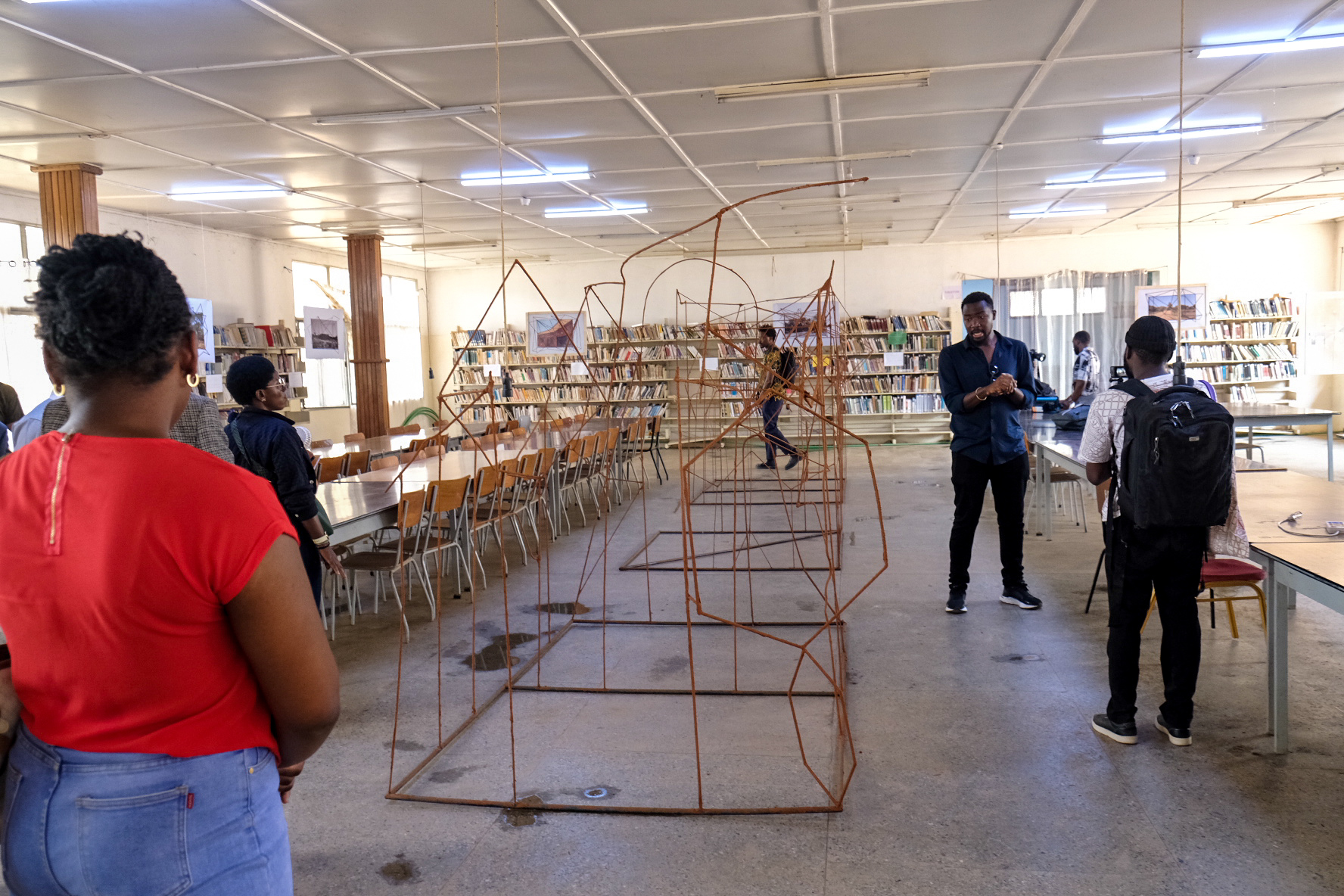 SITE Échos des Formes, Fantômes du Présent_ Une psychogéographie du campus de l’UNILU_Kevin Kabambi _octobre 2026© Nico Wassa